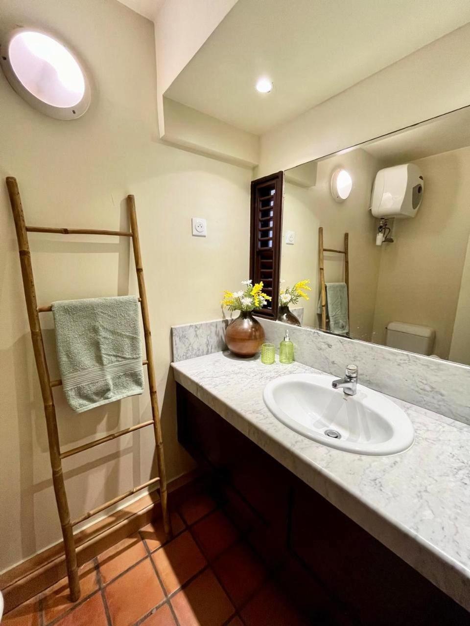 Apartmán L'Escale Bleue La Trinité Exteriér fotografie