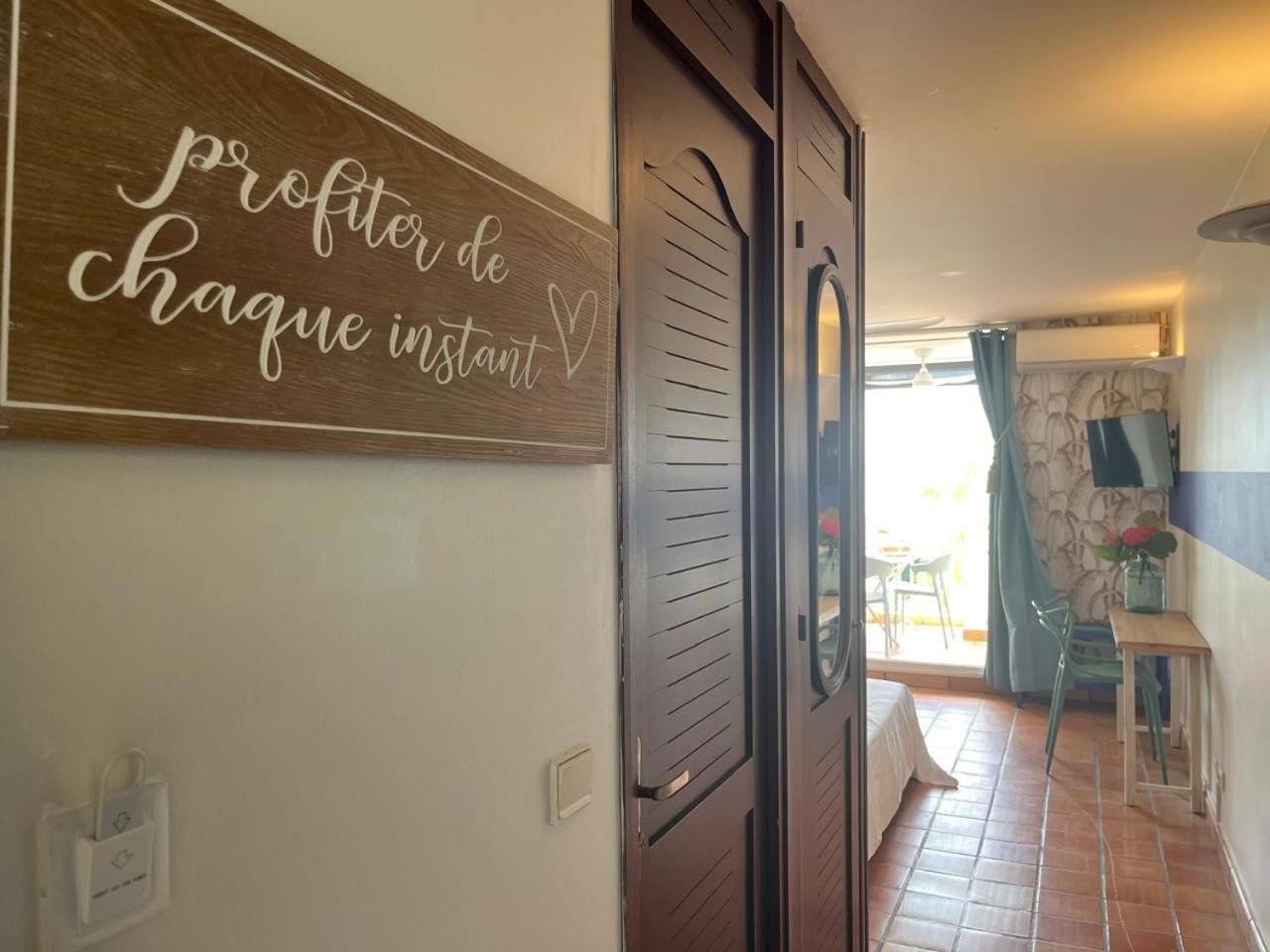 Apartmán L'Escale Bleue La Trinité Exteriér fotografie